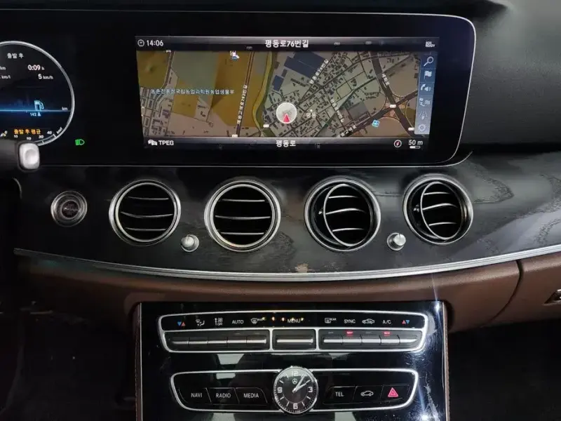 2019 Mercedes-Benz E-Класс с пробегом 296 355 км