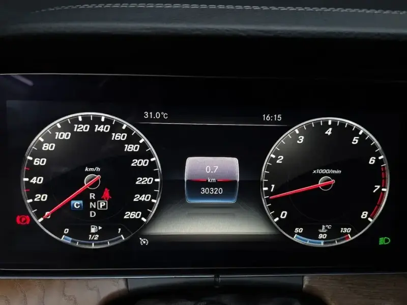 2019 Mercedes-Benz E-Класс с пробегом 30 320 км