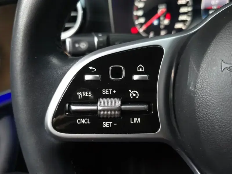 2019 Mercedes-Benz E-Класс с пробегом 30 320 км
