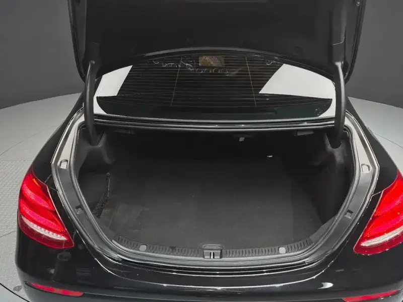 2019 Mercedes-Benz E-Класс с пробегом 127 267 км