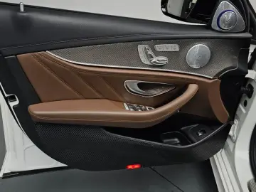2019 Mercedes-Benz E-Класс с пробегом 58 485 км