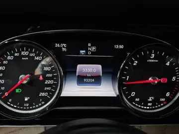 2019 Mercedes-Benz E-Класс с пробегом 93 204 км