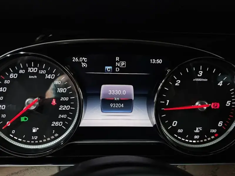 2019 Mercedes-Benz E-Класс с пробегом 93 204 км