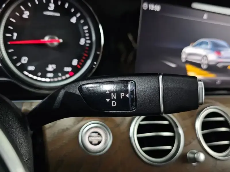 2019 Mercedes-Benz E-Класс с пробегом 93 204 км