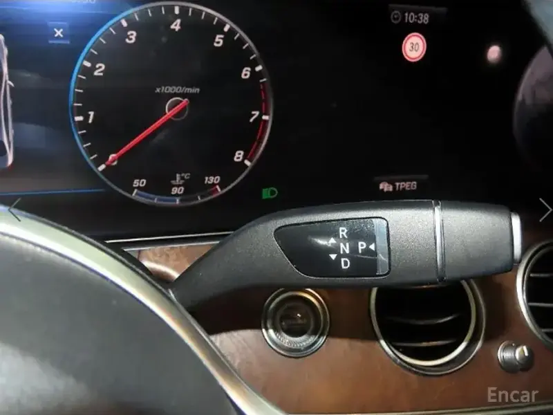 2018 Mercedes-Benz E-Класс с пробегом 84 175 км