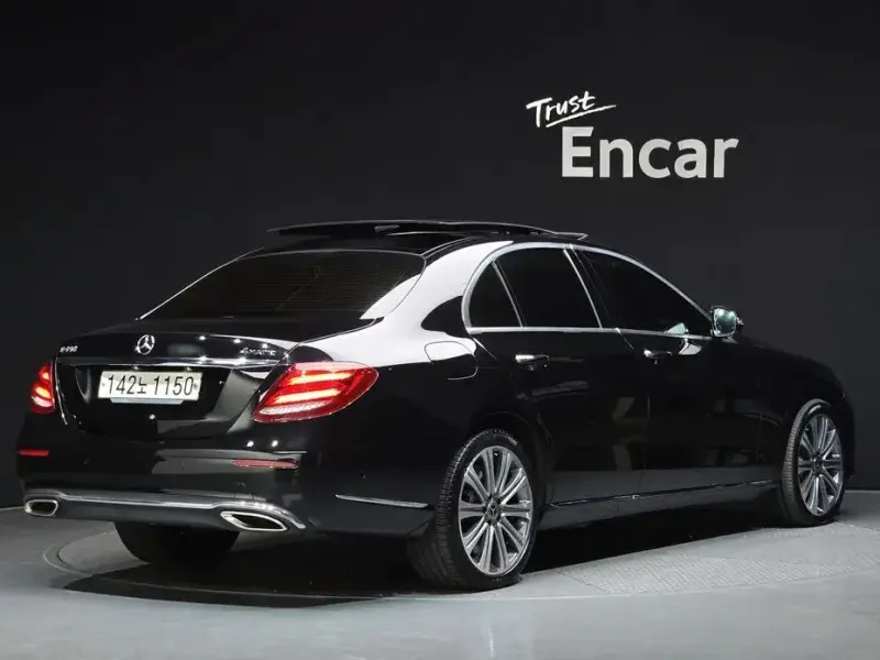 2020 Mercedes-Benz E-Класс с пробегом 109 046 км