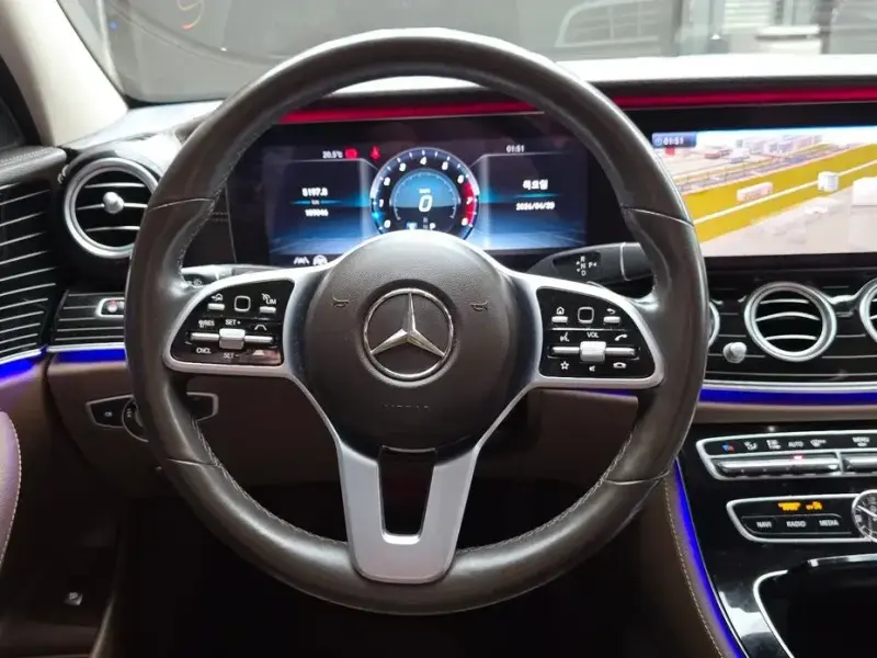 2020 Mercedes-Benz E-Класс с пробегом 109 046 км