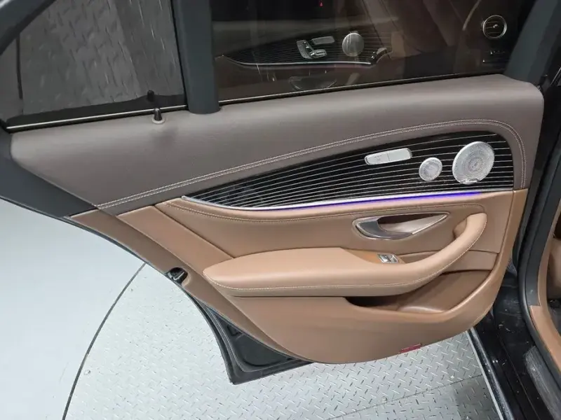2020 Mercedes-Benz E-Класс с пробегом 109 046 км