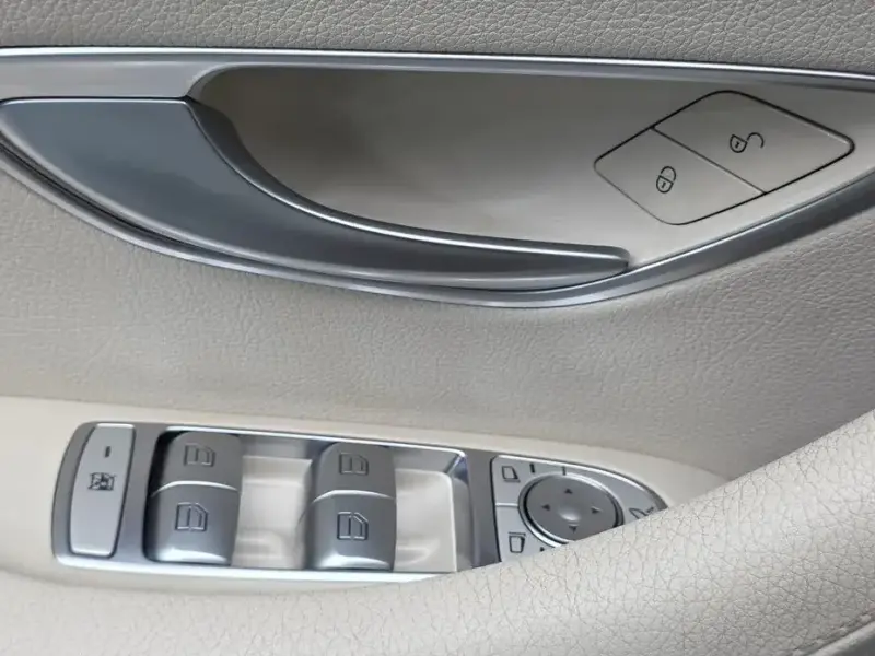 2019 Mercedes-Benz E-Класс с пробегом 75 909 км