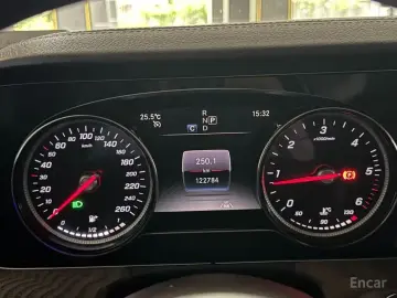 2020 Mercedes-Benz E-Класс с пробегом 123 000 км