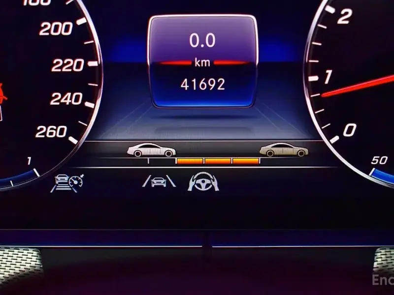 2020 Mercedes-Benz E-Класс с пробегом 41 709 км