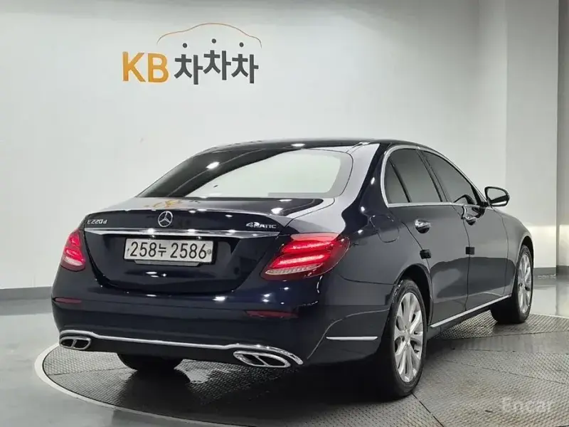 2019 Mercedes-Benz E-Класс с пробегом 69 340 км