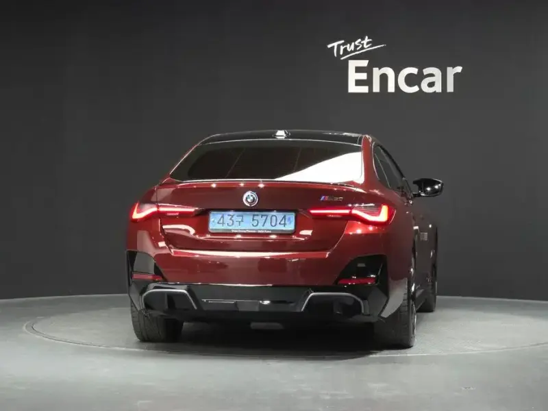 2022 BMW i4 с пробегом 22 928 км