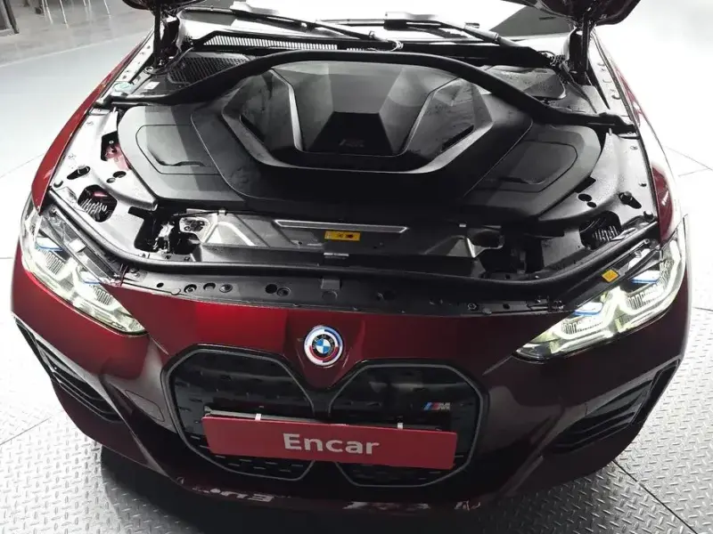2022 BMW i4 с пробегом 22 928 км
