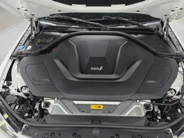 2023 BMW i4 с пробегом 39 378 км