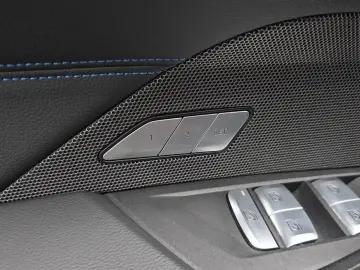 2022 BMW i4 с пробегом 22 928 км