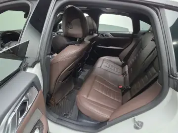 2023 BMW i4 с пробегом 39 378 км
