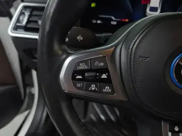 2023 BMW i4 с пробегом 39 378 км