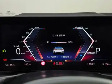 2022 BMW i4 с пробегом 76 809 км