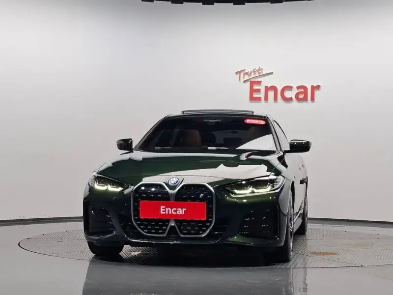 2022 BMW i4 с пробегом 86 518 км