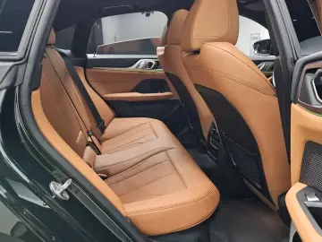 2022 BMW i4 с пробегом 86 518 км