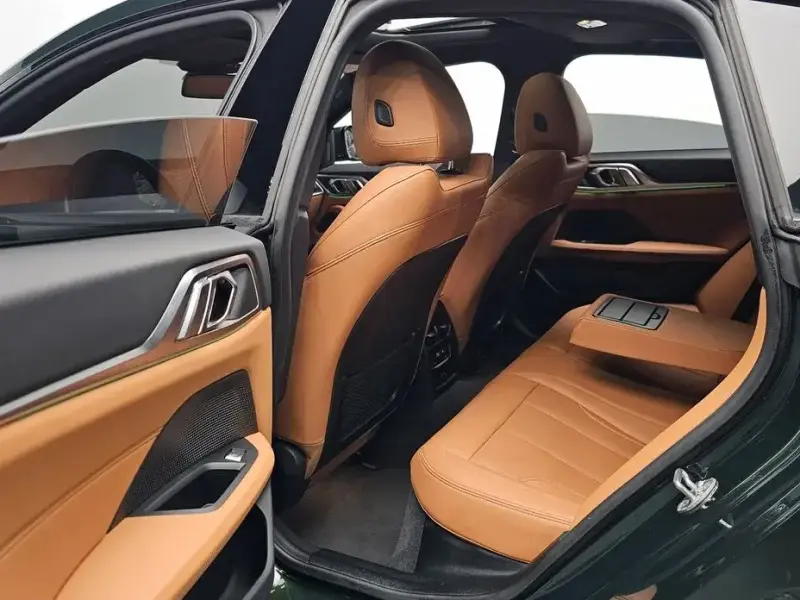 2022 BMW i4 с пробегом 86 518 км