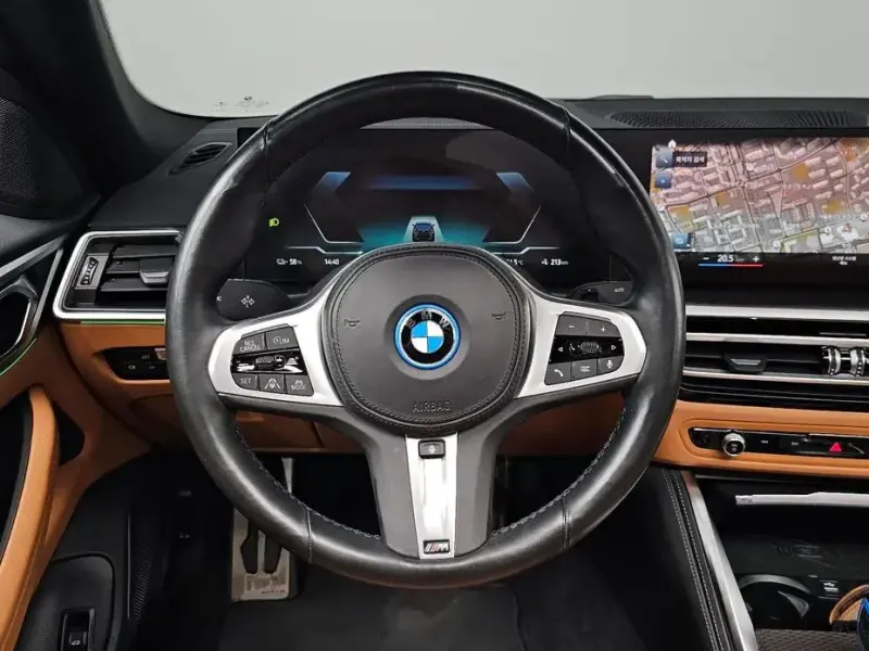 2022 BMW i4 с пробегом 86 518 км