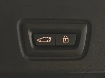 2022 BMW i4 с пробегом 86 518 км