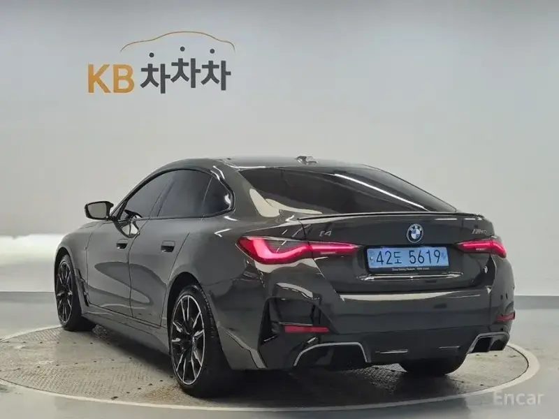 2023 BMW i4 с пробегом 54 598 км