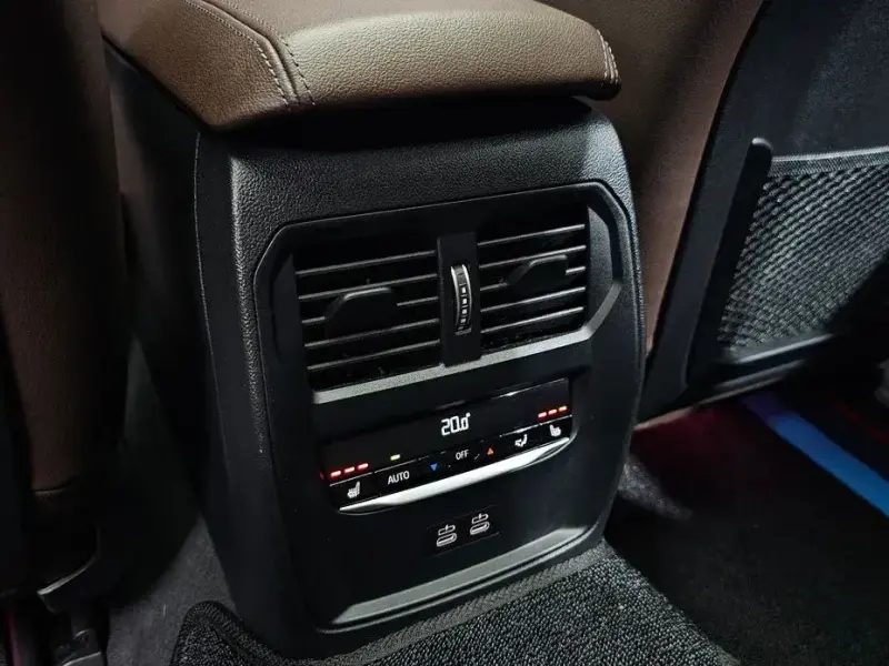 2023 BMW i4 с пробегом 35 315 км