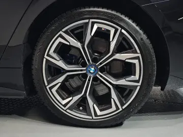 2023 BMW i4 с пробегом 35 315 км