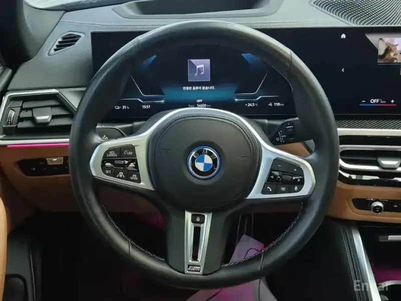2023 BMW i4 с пробегом 54 598 км