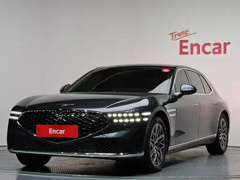 2023 Genesis G90 с пробегом 71 932 км