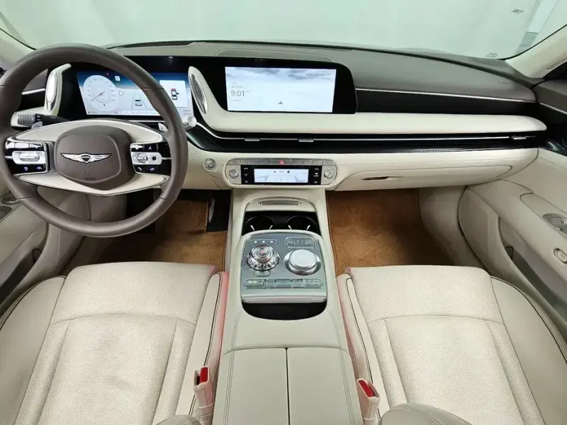 2023 Genesis G90 с пробегом 71 932 км