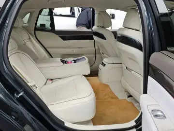 2023 Genesis G90 с пробегом 71 932 км