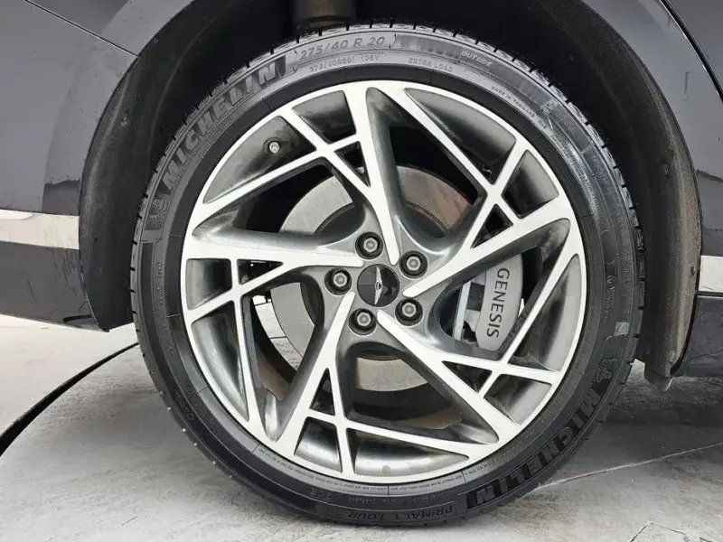 2023 Genesis G90 с пробегом 40 164 км