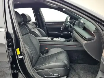 2023 Genesis G90 с пробегом 40 164 км