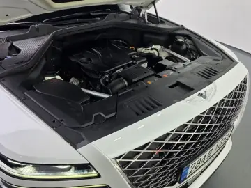2023 Genesis GV80 с пробегом 80 724 км
