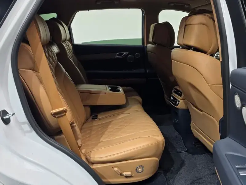 2023 Genesis GV80 с пробегом 80 724 км