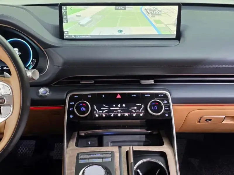 2023 Genesis GV80 с пробегом 80 724 км