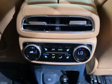 2023 Genesis GV80 с пробегом 80 724 км
