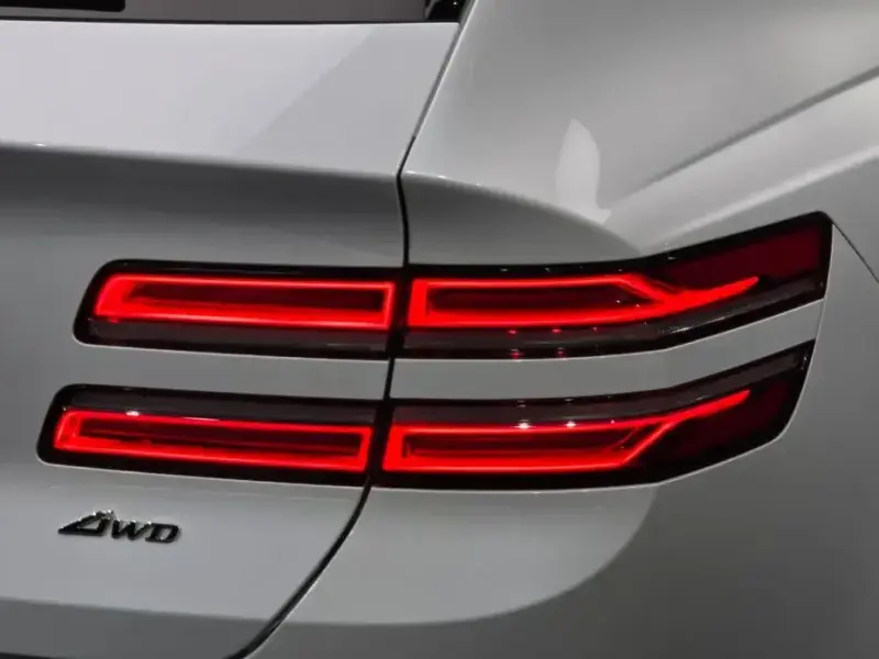 2023 Genesis GV80 с пробегом 80 724 км