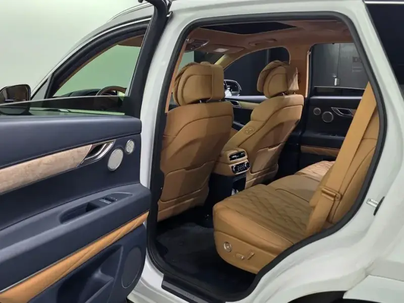 2023 Genesis GV80 с пробегом 80 724 км
