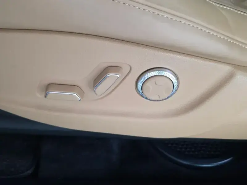 2023 Genesis GV80 с пробегом 80 724 км
