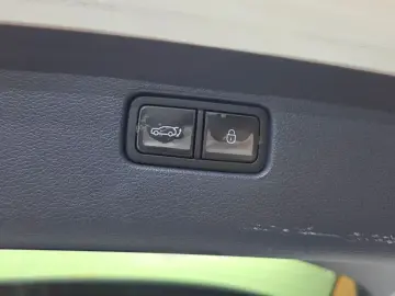 2023 Genesis GV80 с пробегом 80 724 км