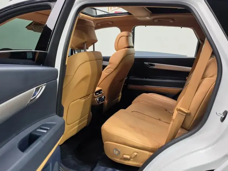 2023 Genesis GV80 с пробегом 47 901 км