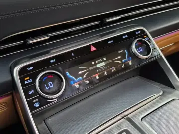 2023 Genesis GV80 с пробегом 47 901 км