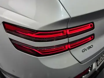 2023 Genesis GV80 с пробегом 47 901 км