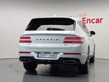 2023 Genesis GV80 с пробегом 46 057 км