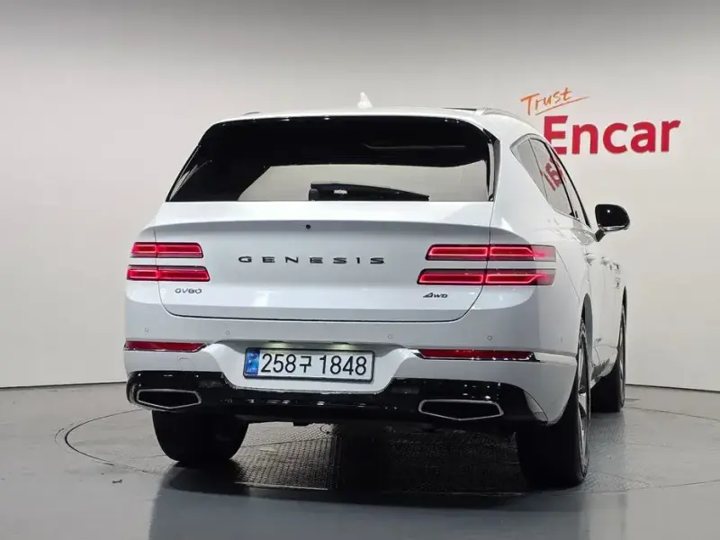 2023 Genesis GV80 с пробегом 46 057 км